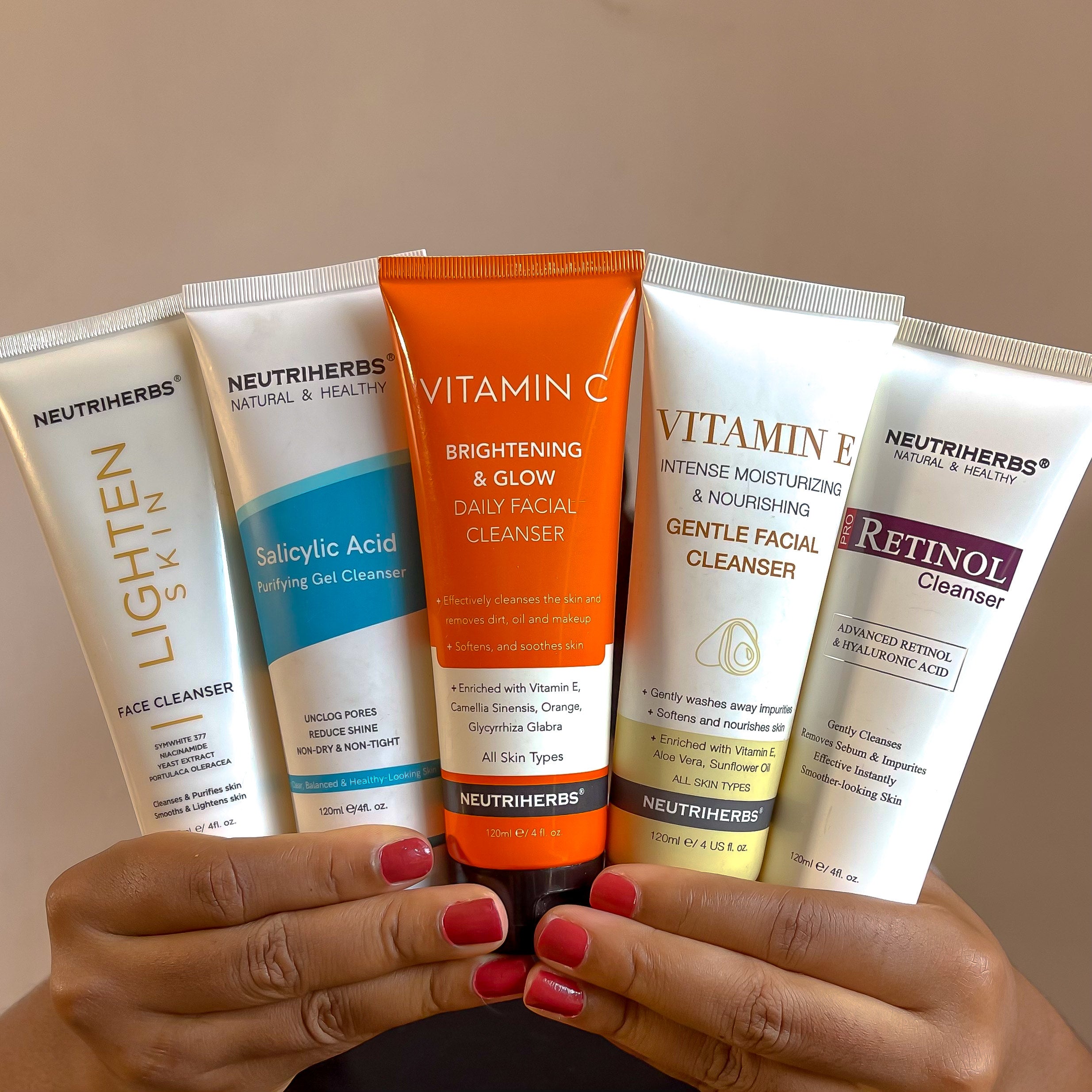 How to Choose the Right Face Cleanser: Expert Skin Tips