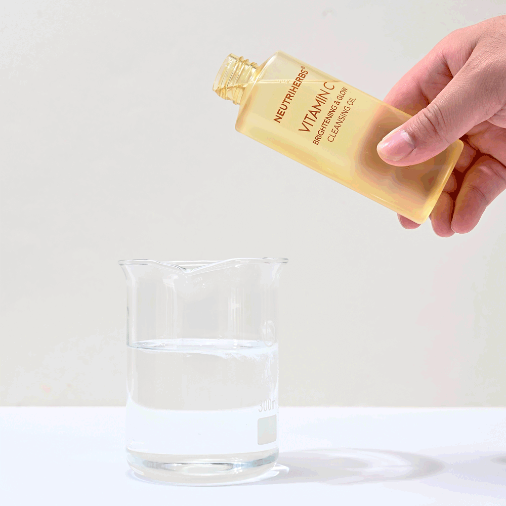 Vitamin C Brighten & Glow Cleansing Oil - 115ml